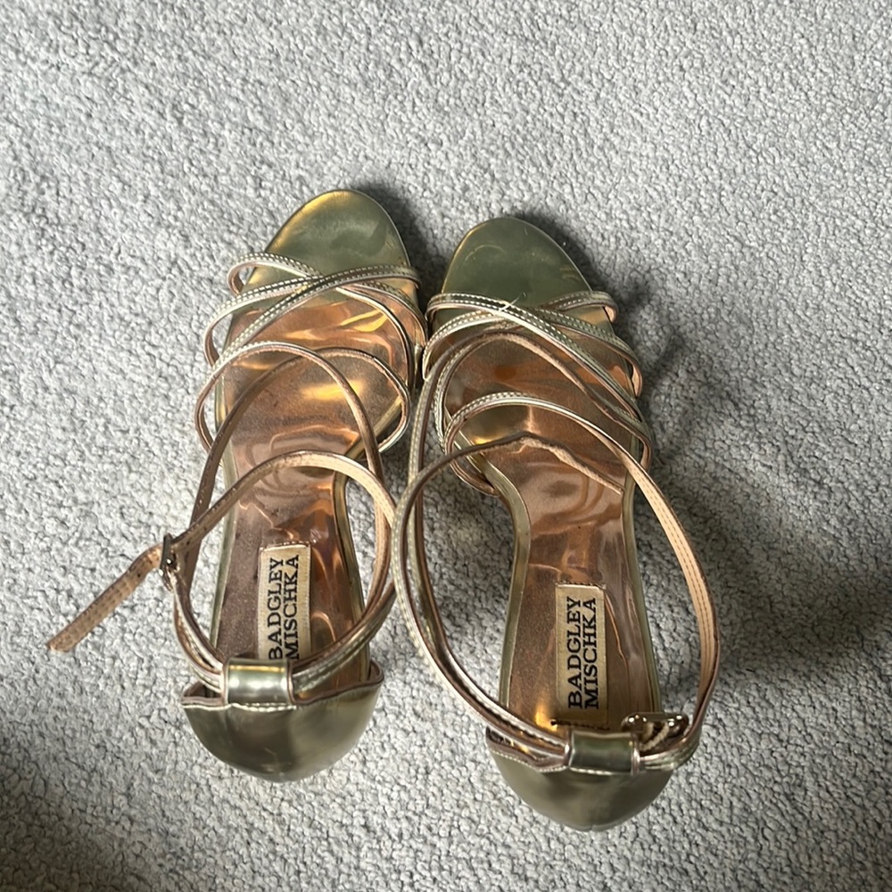 BADGLEY MISCHKA Gold Heels
